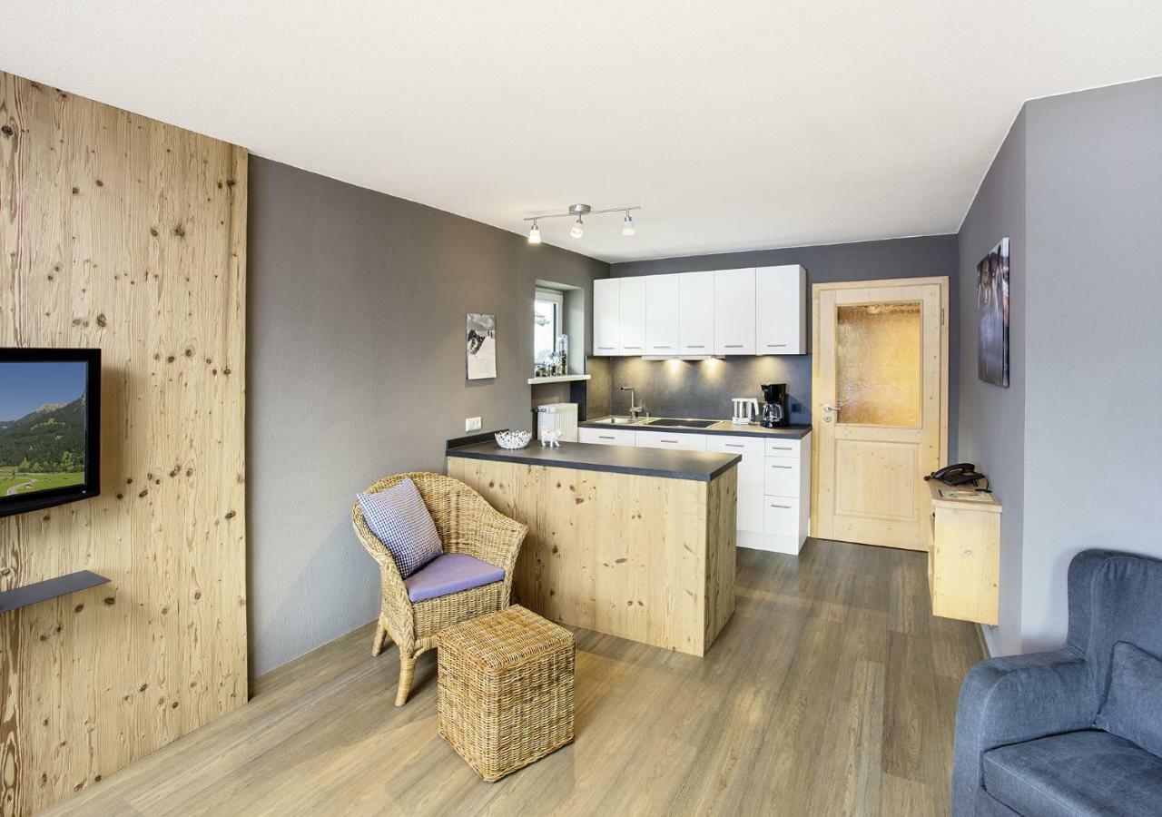 Haus Jahreszeiten Oberstdorf Bagian luar foto